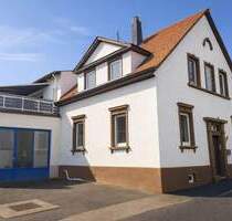 Saniertes Wohnhaus mit großzügiger Terrasse, Wellnessbereich und Sauna - Waldalgesheim Saniertes Wohnhaus mit großzügiger Terrasse, Wellnessbereich und Sauna - Waldalgesheim