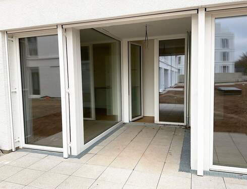 Terrasse - Terrassenwohnung mit 75,00 m&sup2; in Bad Homburg vor der Höhe zur Miete