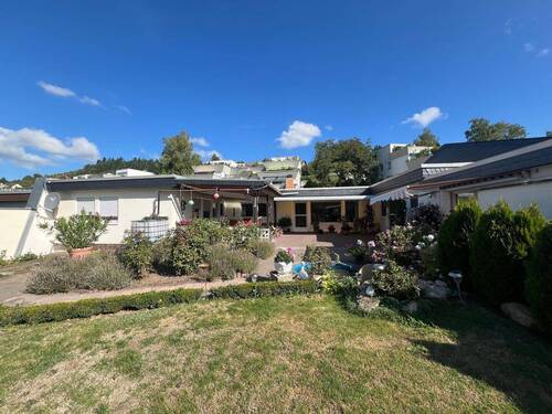 Rückansicht - Top-Gelegenheit! Wohnen auf einer Ebene! Wunderschöner Bungalow in Bad Sobernheim zu verkaufen