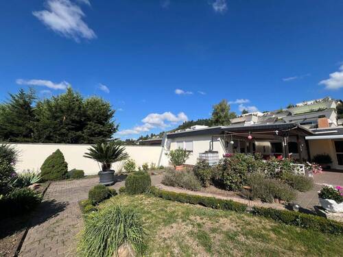 Rückansicht - Bungalow mit 151,90 m&sup2; in Bad Sobernheim zum Kaufen