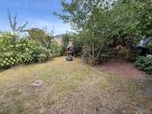 Garten mit Terrassenbereich - 