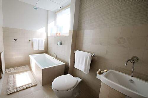 Illustriertes Badezimmer - 