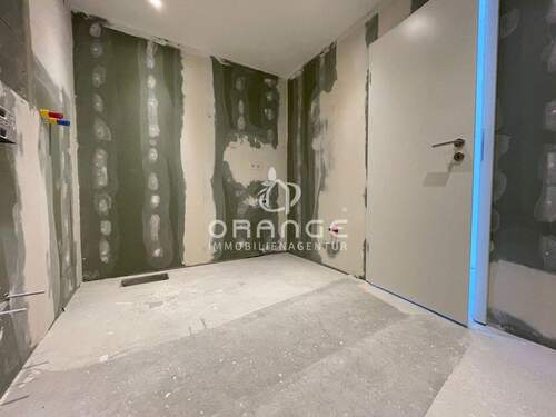 ...Vorbereitung für Dusche und Wanne sind abgeschlossen... - 