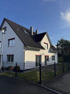 Bild 2 - 9 Zimmer Mehrfamilienhaus, Wohnhaus zum Kaufen in Dillingen Schretzheim
