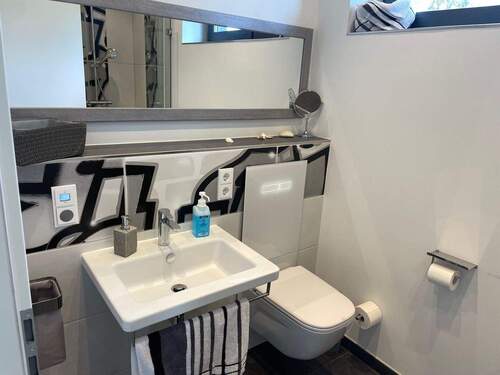 Gäste WC mit TECE Modul Aktivkohlefilter - 