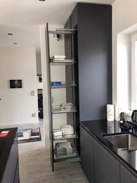 Küche Stauraum.JPG - 