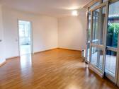 Wohnzimmer (Archivfoto) - Etagenwohnung mit 93,00 m&sup2; in Wunstorf zum Kaufen