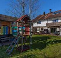 FBC - 2 Häuser - ein Preis! - in idyllischer Traumlage - Großzügiges Wohnen für zwei Familien - Gröbenzell