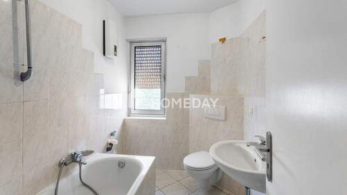 1. OG Badezimmer 1 - 