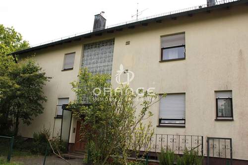 Front - 1 Zimmer Mehrfamilienhaus, Wohnhaus zum Kaufen in Postbauer-Heng