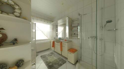 Badezimmer - 5 Zimmer Einfamilienhaus in Lachendorf