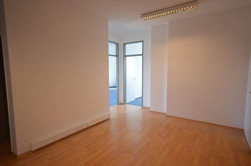 Eingangsbereich 4. OG links - 