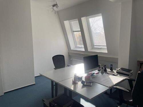 Büroraum 1 - 4. OG links - 