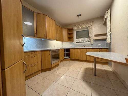 eingerichtete Küche - Einfamilienhaus mit 140,00 m&sup2; in Wadgassen zum Kaufen