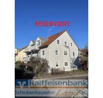 RESERVIERT: Hier scheint die Sonne rein! 2-Zimmer-Dachegschosswohnung inkl. Küche und Stellplätze - Schrobenhausen