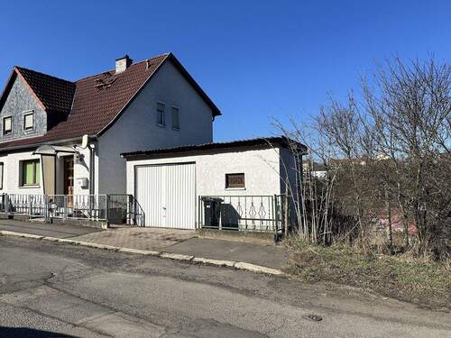 mit Garage - 3 Zimmer Doppelhaushälfte zum Kaufen in Meiningen