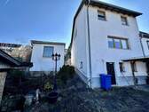 Ansicht vom Garten aus - 3 Zimmer Doppelhaushälfte in Meiningen