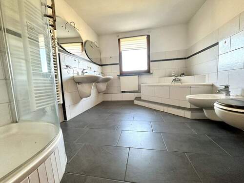 TageslichtbadezimmerF9E4ED6A-C7E1-49E9-A000-068439 - 