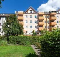 Helle bezugsfreie Dreizimmerwohnung in Berlin-Tegel mit Balkon und Aufzug