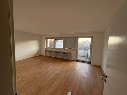 Ansicht, Wohnzimmer - 3 Zimmer Etagenwohnung zur Miete in Gröbenzell