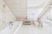 Badezimmer II - 