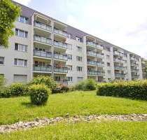 In der Herrichtung! 2-Raumwohnung mit Dusche in der 2. Etage! - Halle (Saale) Südstadt