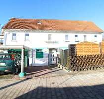 Sonnenbaden: Schönes EFH mit Garten und Garage in ruhiger Ortslage - Auma-Weidatal