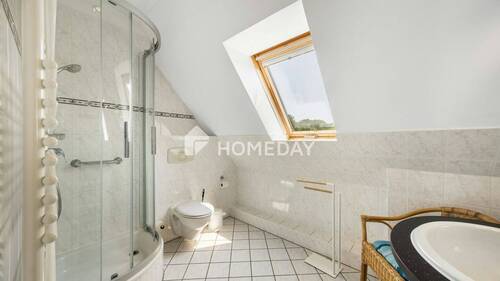 1. OG Badezimmer 1 - 