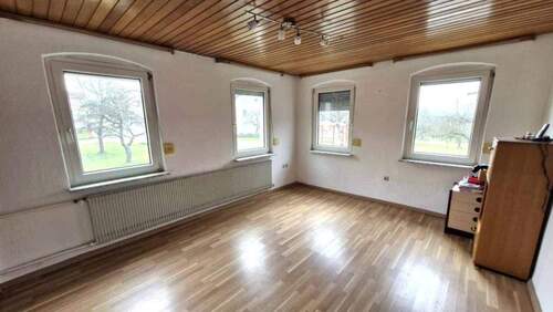 25049-RL-02 - 7 Zimmer Einfamilienhaus zum Kaufen in Gomaringen