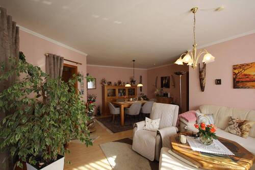 Wohnzimmer-/ Esszimmer 1 - 