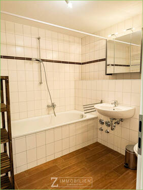 Blick in das Wannenbad - 