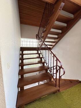 Aufgang zum Dachgeschoss - 