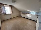 Zimmer 1 Dachgeschoss - 