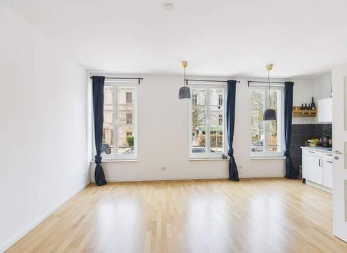 B_Sell_WohnKüche - Lichtdurchflutete 3-Zimmer-Wohnung mit Balkon in Potsdam West