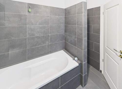 F_Sell_Bad2 - 3 Zimmer Etagenwohnung in Potsdam