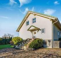 Stilvolle Familienoase in Bohnsdorf - Einfamilienhaus mit Pool und Gartenidylle - Berlin