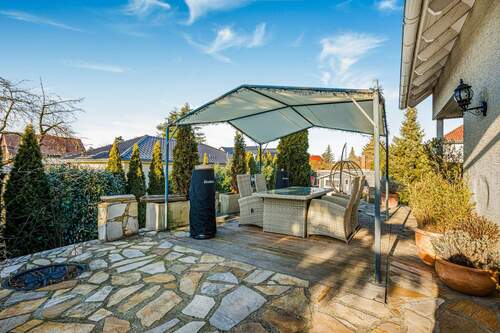 Terrasse - Einfamilienhaus mit 109,00 m&sup2; in Berlin zum Kaufen