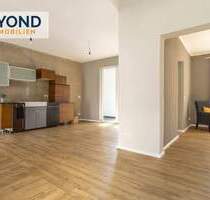 Exklusive 4-Zimmer-Wohnung am Markt in Gera - stilvoll modernisiert mit Loggia und Aufzug