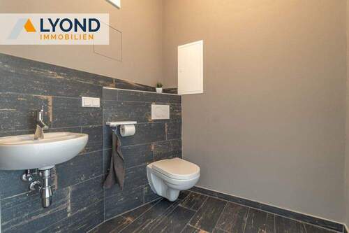 sep. WC - 4 Zimmer Etagenwohnung zum Kaufen in Gera