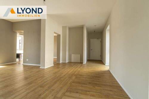 Eingangsbereich/Wohnbereich - 4 Zimmer Etagenwohnung in Gera