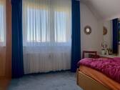Schlafzimmer (OG) - 