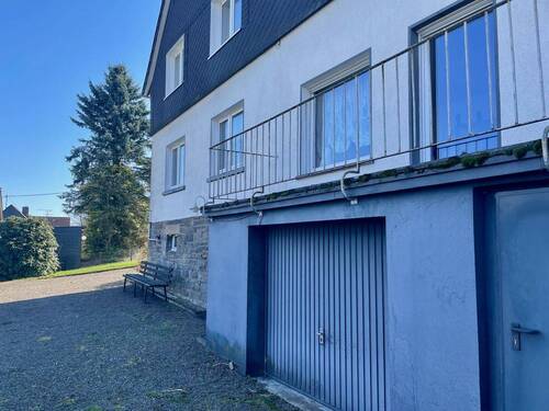 integrierte Garage im Anbau - 