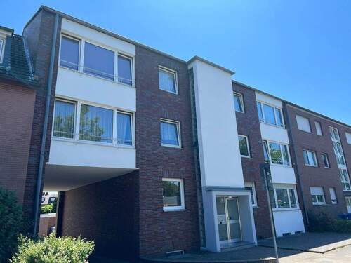 Hausansicht - NEUSS NORD- GEMÜTLICHE ZWEIZIMMERWOHNUNG NAHE JOHANNA-ETIENNE KRANKENHAUS