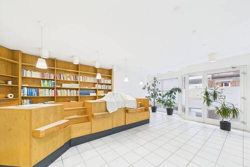 Gewerbefläche im EG - 1 Zimmer Mehrfamilienhaus, Wohnhaus in Schweich