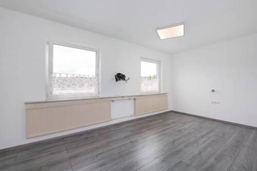 Schlafzimmer Zwischengeschoss 3 - 