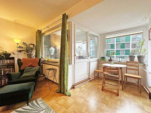 Wohnzimmer - Etagenwohnung mit 77,00 m² in Bremen zum Kaufen