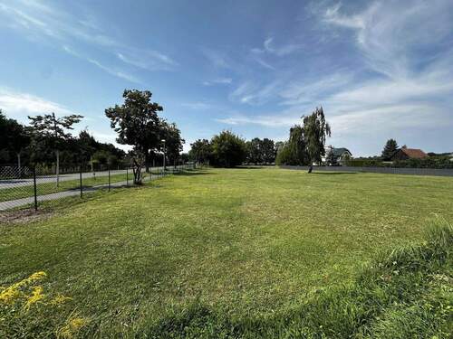 Ansicht vom Nordweg Ri. Westen - Traumhaft! 1 oder 2 sonnige Baugrundstücke in Amalienfelde (Kremmen) - DIREKT vom Eigentümer!