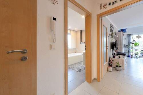 Eingangsbereich / OG - 5 Zimmer Etagenwohnung zum Kaufen in Xanten