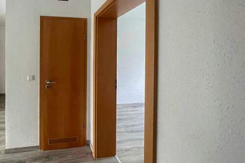 Nr. 19 Wohnungsflur - 6 Zimmer Etagenwohnung zum Kaufen in Dinslaken