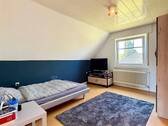 Schlafzimmer (DG) - 
